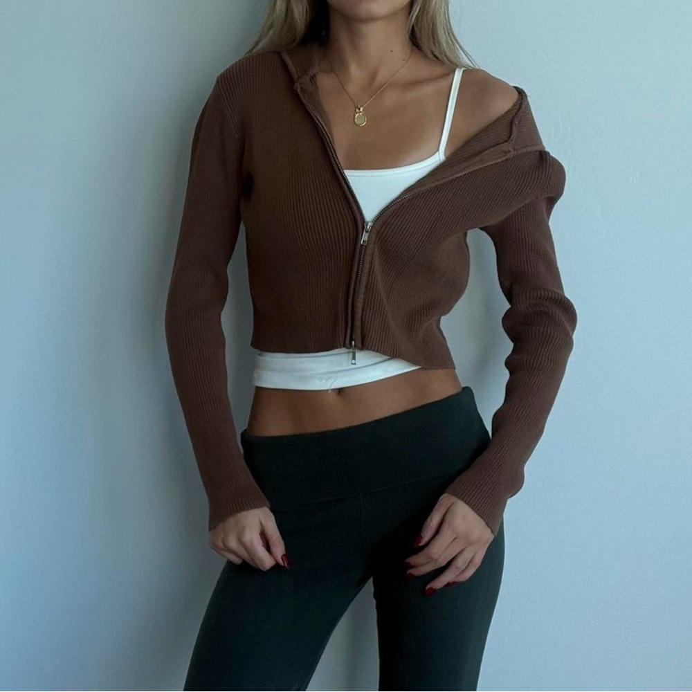 Brandy Melville Cropped Zip Up Hoodie